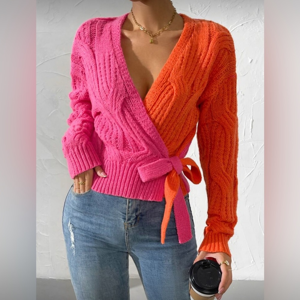 Two tone wrap cardigan.